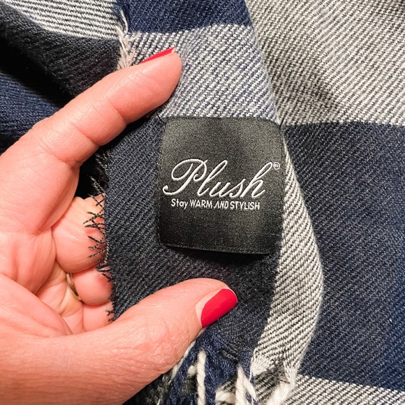 Plaid scarf by Plush - Picture 2 of 3